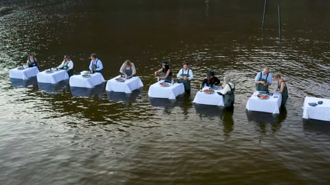In water dining 2